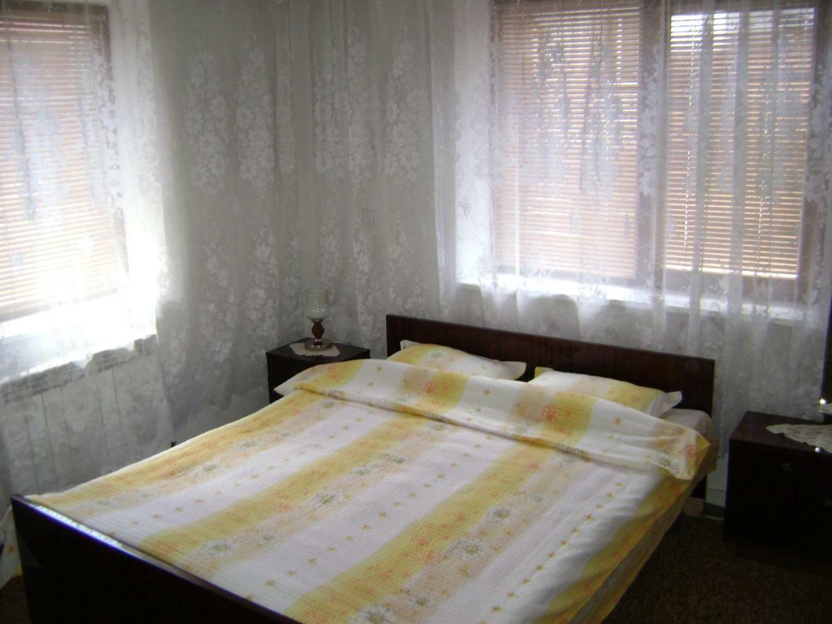 Guest House Denitsa Триград Экстерьер фото